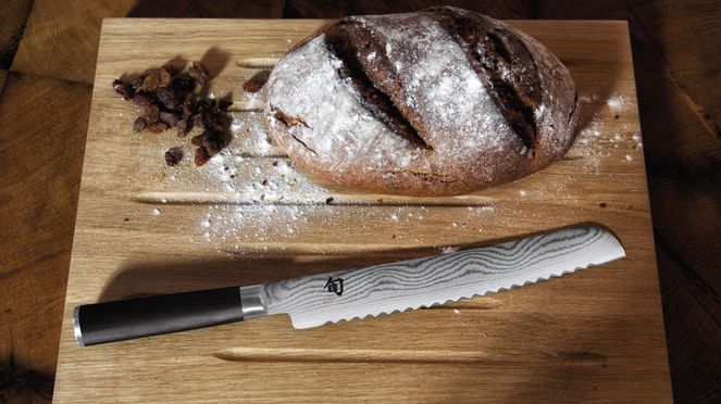 Kai Shun White Brotmesser, spezieller Wellenschliff