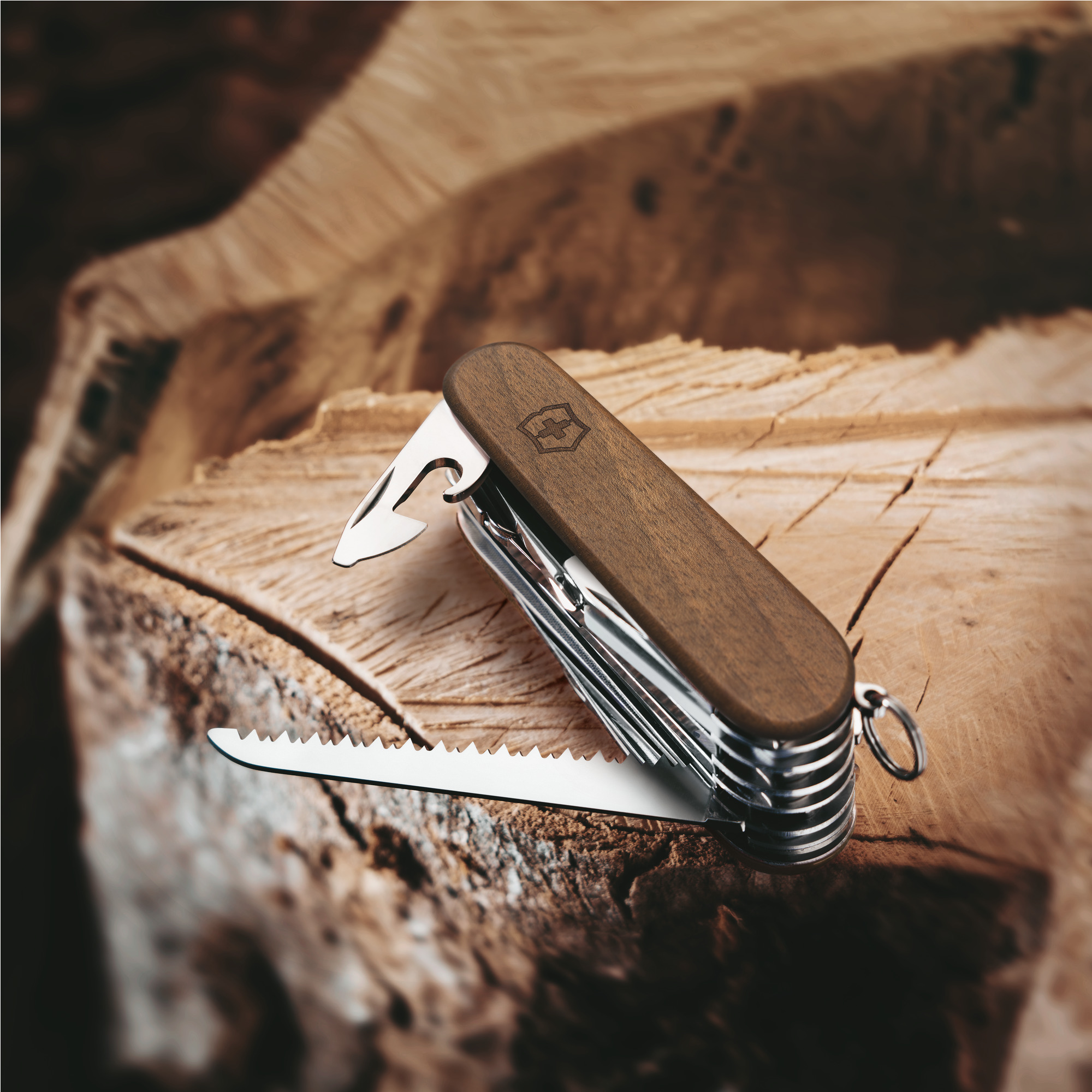 Victorinox Swiss Champ Wood